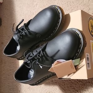 Dr Martens Shoe